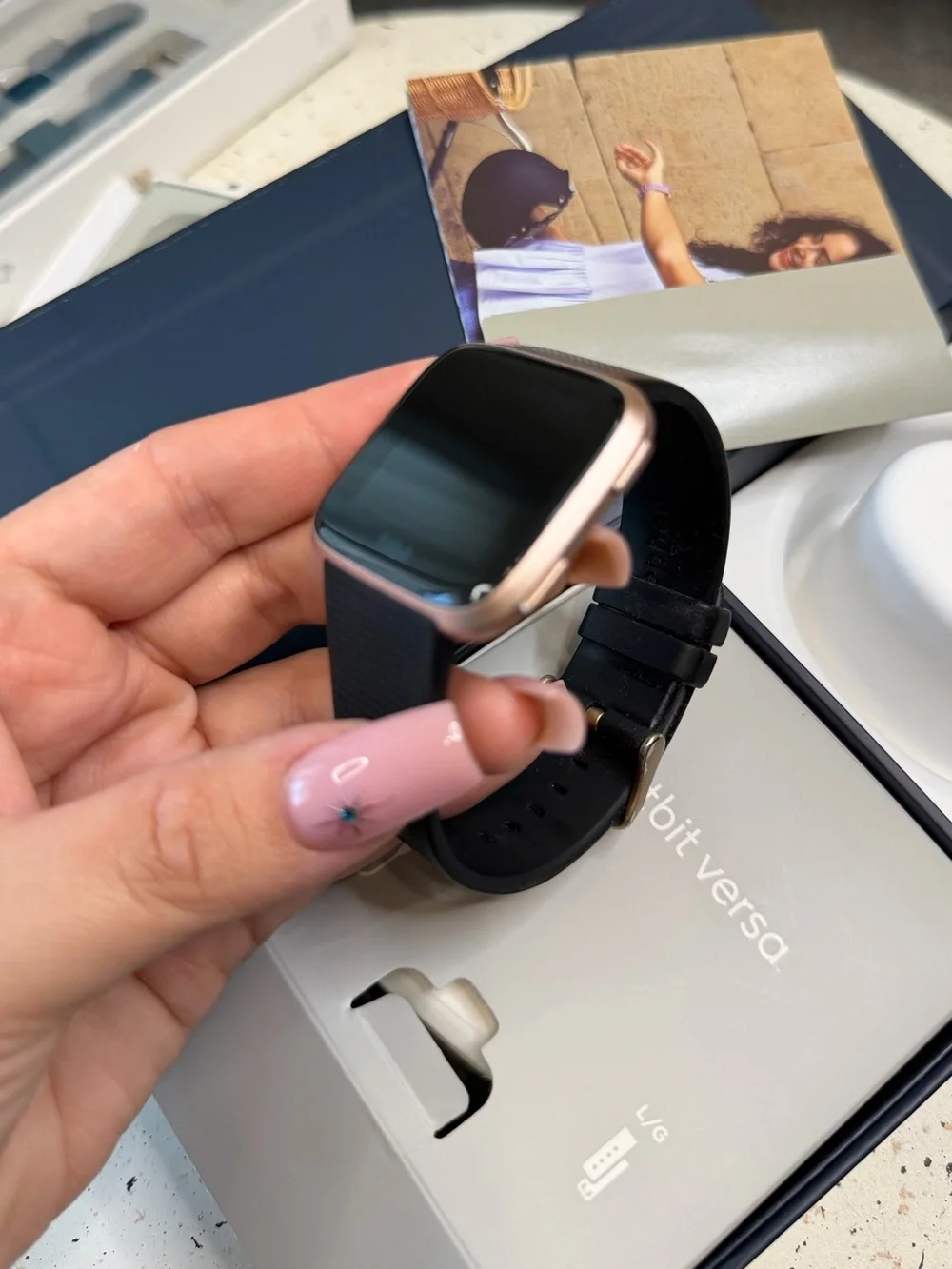 Fit bit versa watch rose gold